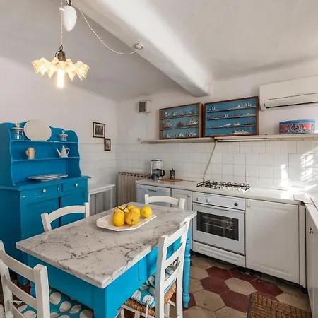 Appartement Antique Charm With Terrace Fezzano (Liguria)