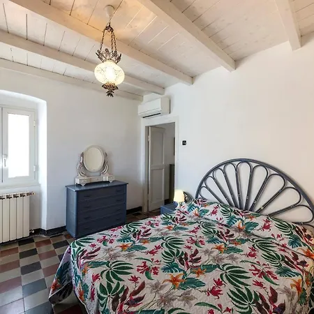Antique Charm With Terrace Appartement