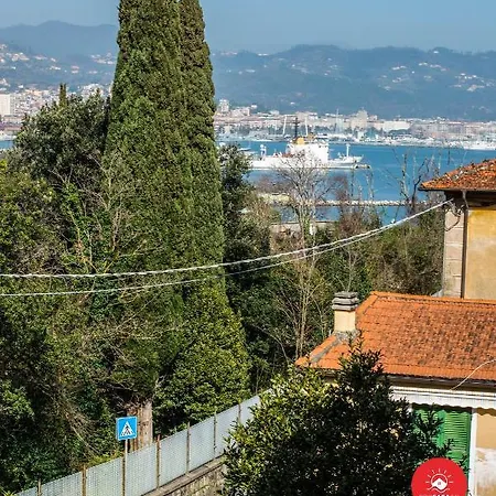 Appartement Antique Charm With Terrace *
